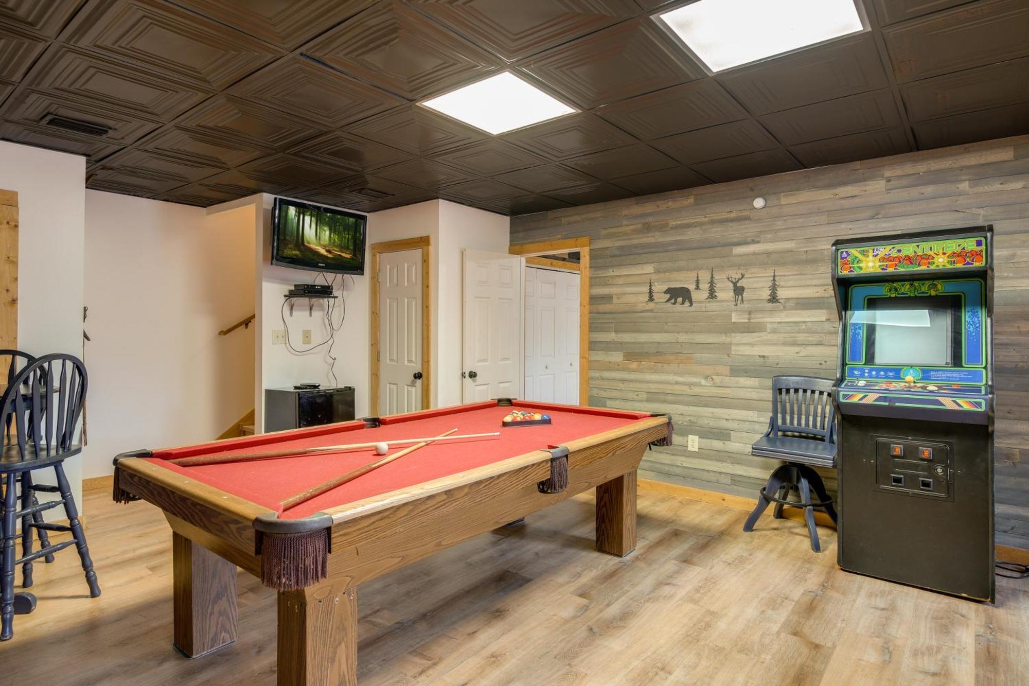 Villa Pet-Friendly Gatlinburg Retreat With Hot Tub! Exterior foto