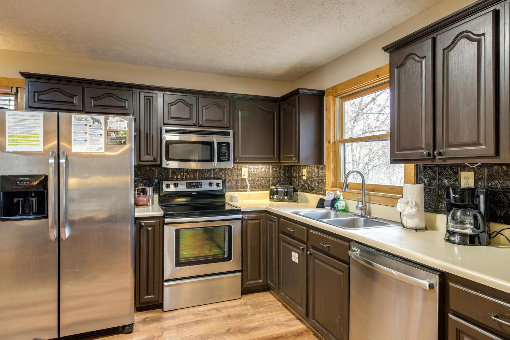 Villa Pet-Friendly Gatlinburg Retreat With Hot Tub! Exterior foto