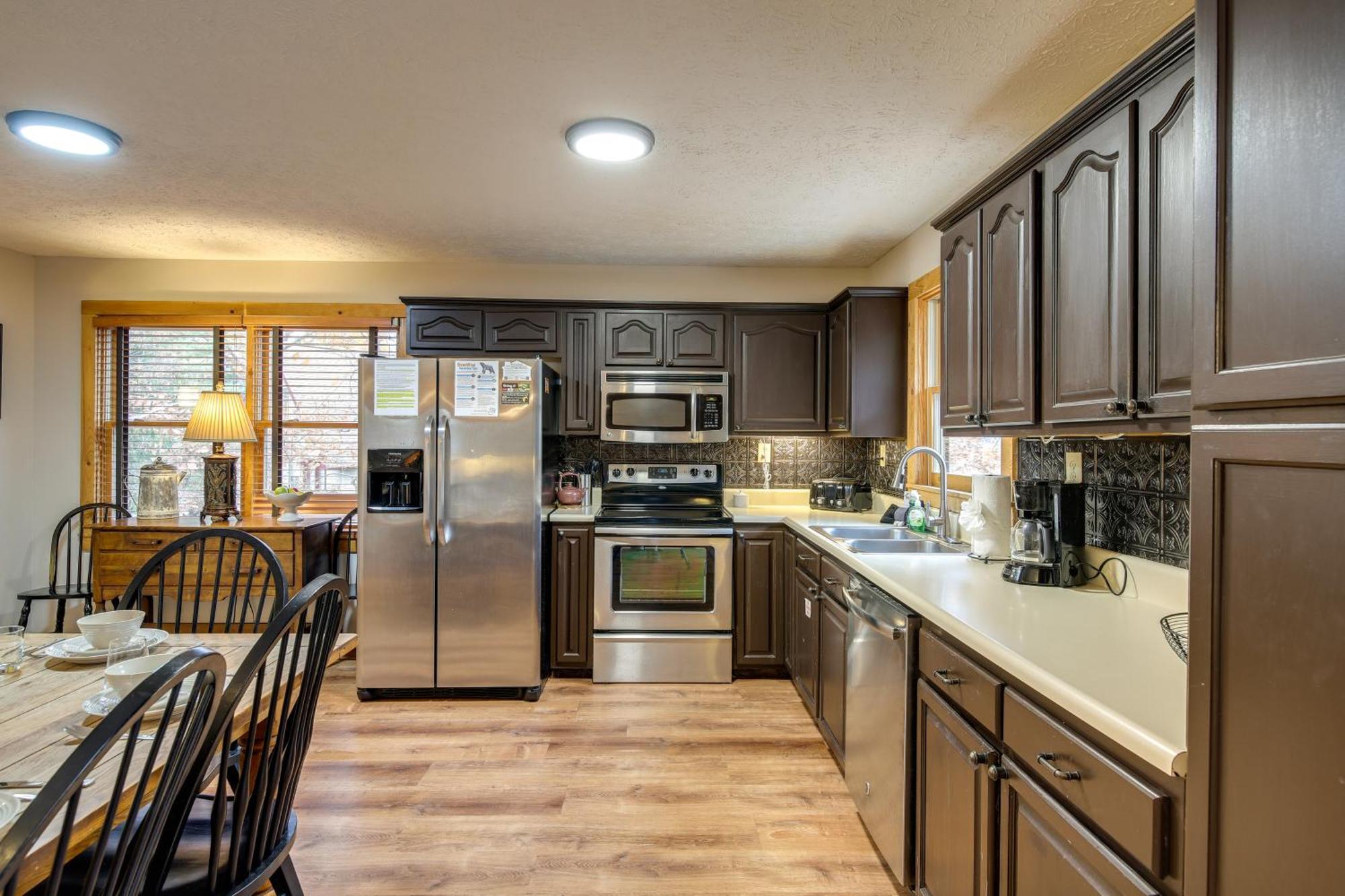 Villa Pet-Friendly Gatlinburg Retreat With Hot Tub! Exterior foto